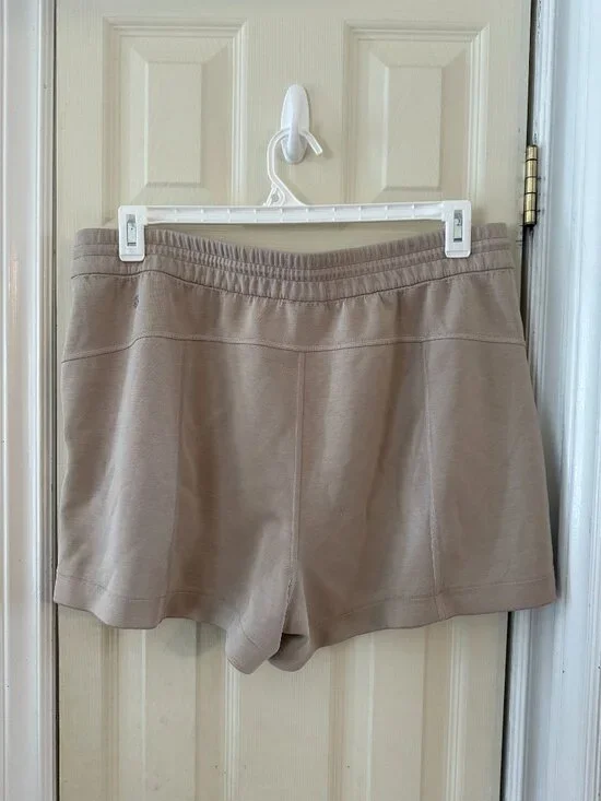 Lululemon Softstreme High-Rise Short 4" Mojave Tan 14 - Picture 9 of 10